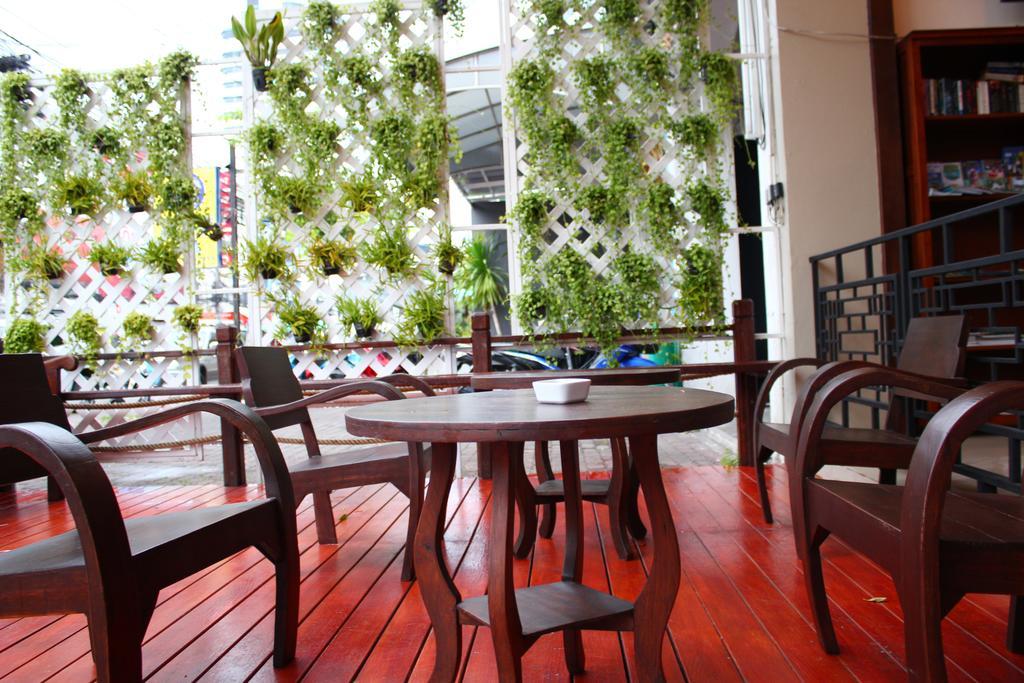 Lub Sbuy Hostel Phuket Buitenkant foto