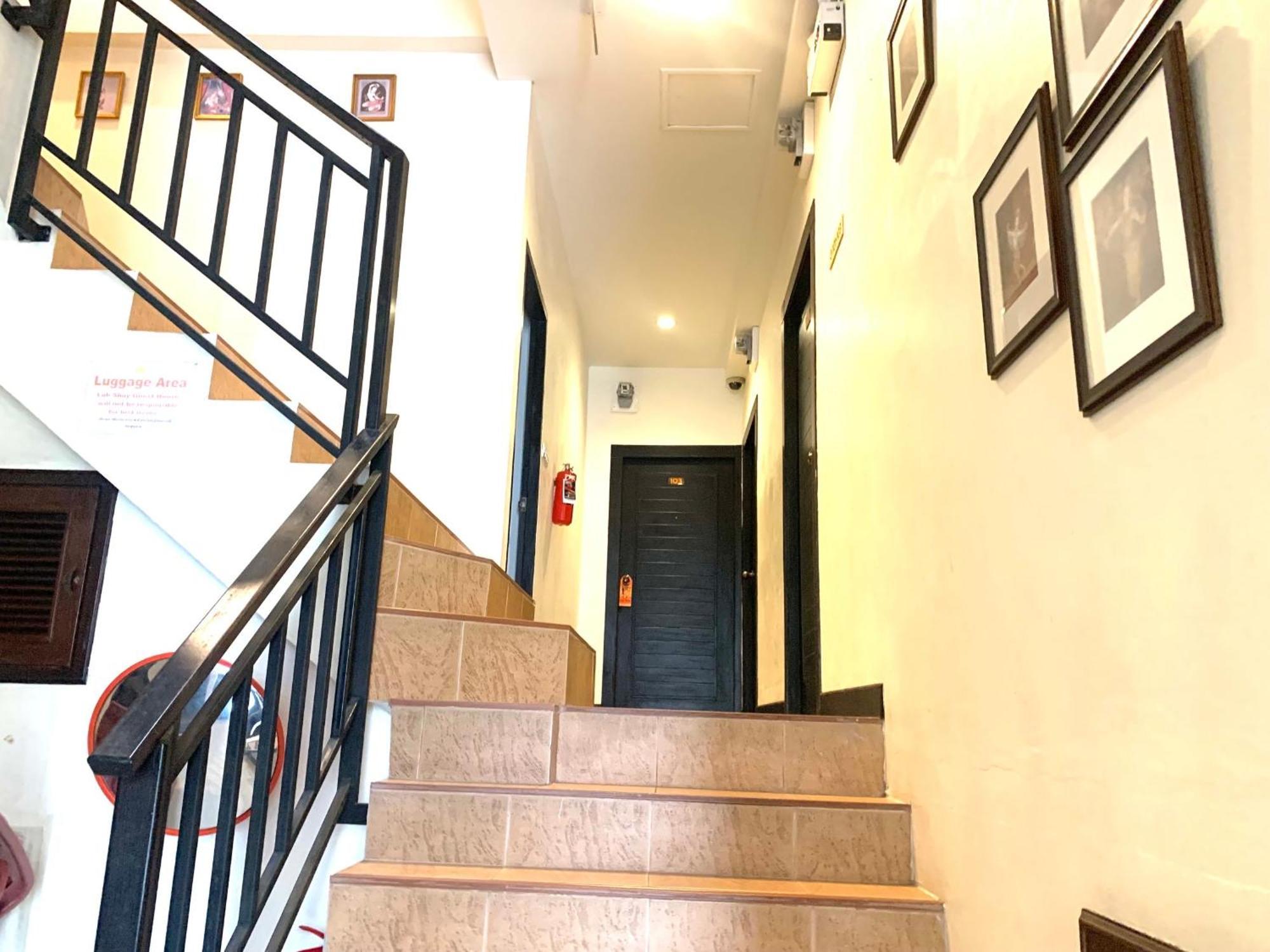 Lub Sbuy Hostel Phuket Buitenkant foto