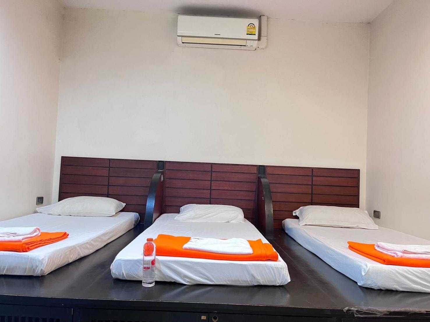 Lub Sbuy Hostel Phuket Buitenkant foto