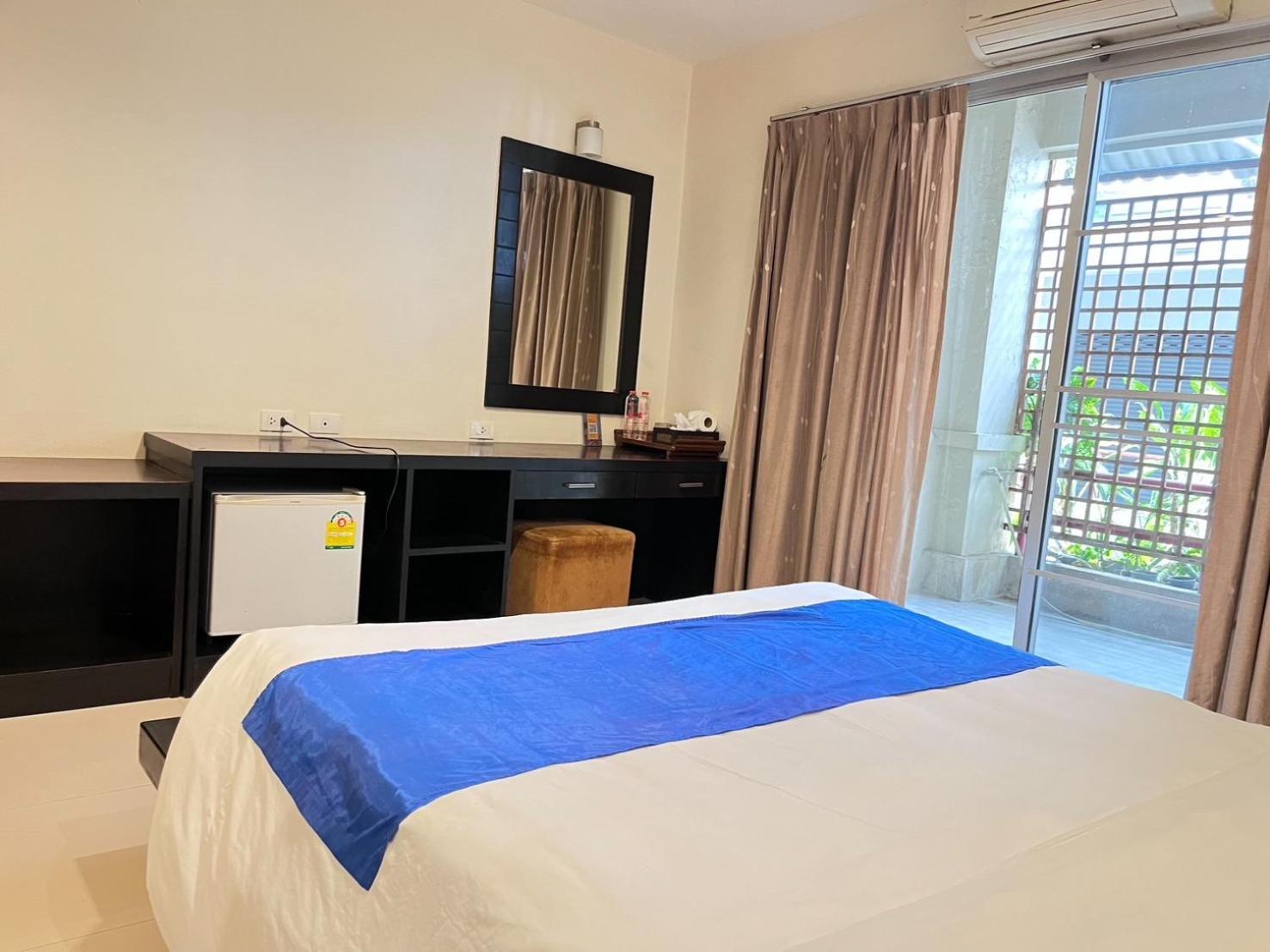 Lub Sbuy Hostel Phuket Buitenkant foto