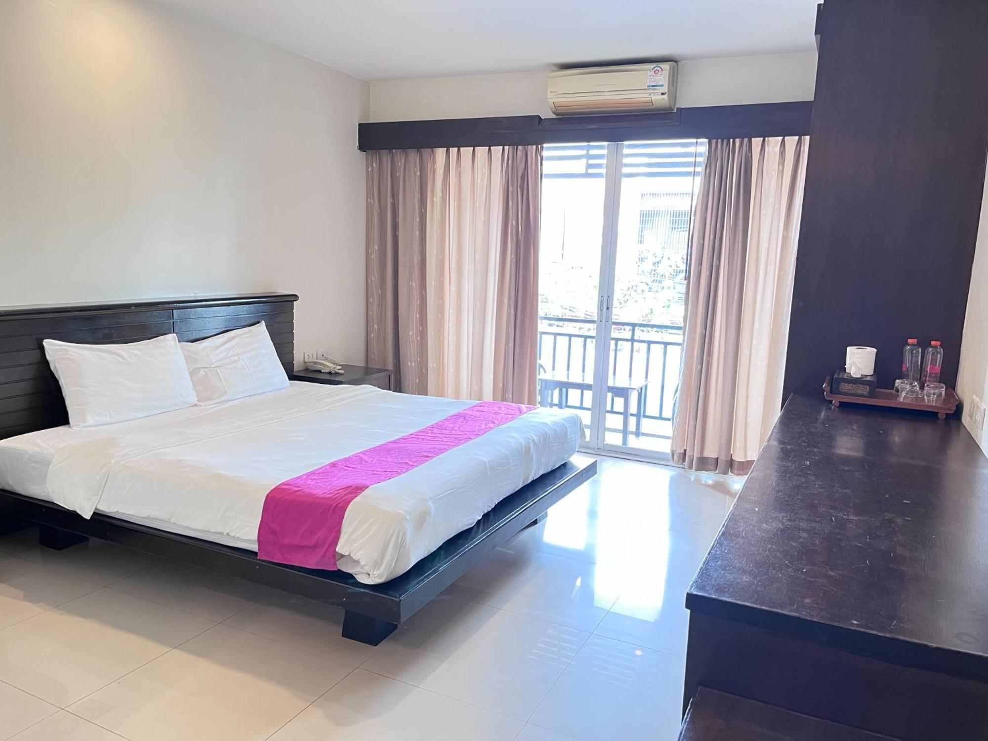 Lub Sbuy Hostel Phuket Buitenkant foto