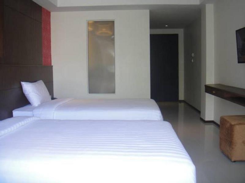 Lub Sbuy Hostel Phuket Buitenkant foto